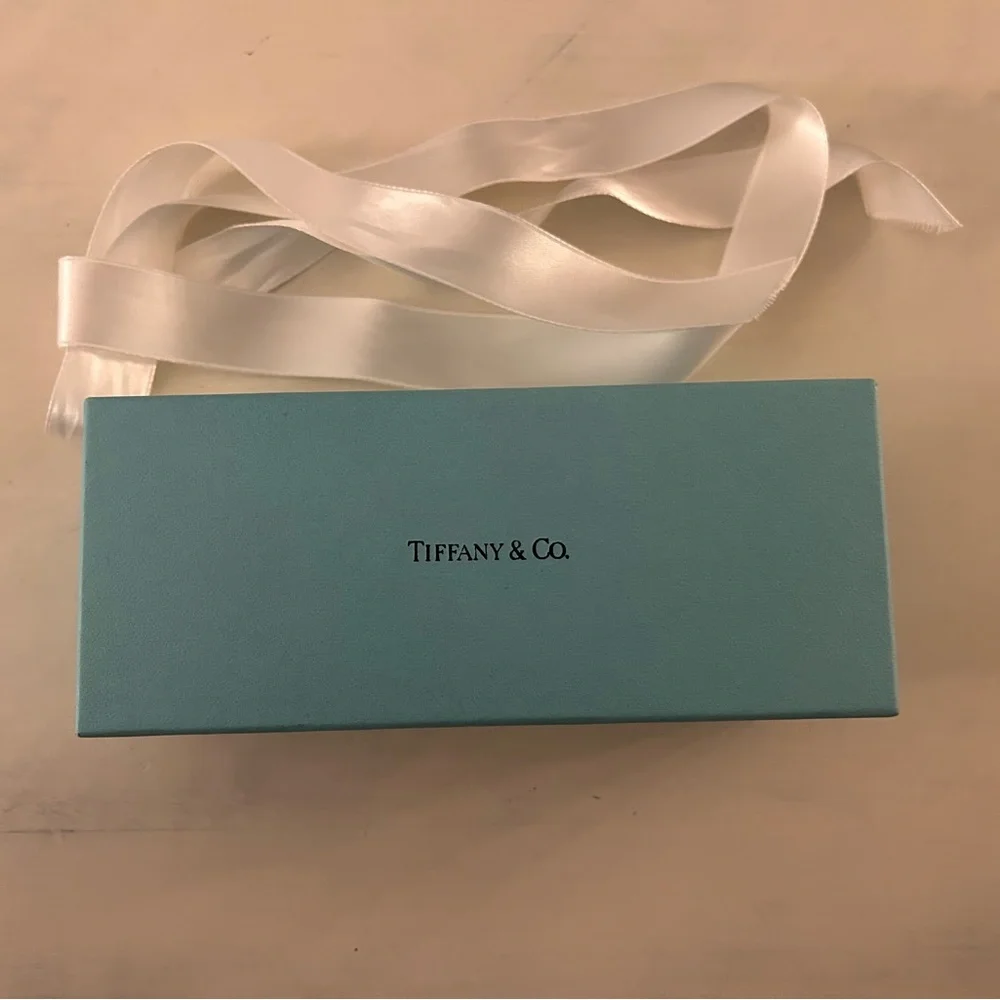 Tiffany & Co sunglasses case - Picture 7 of 9